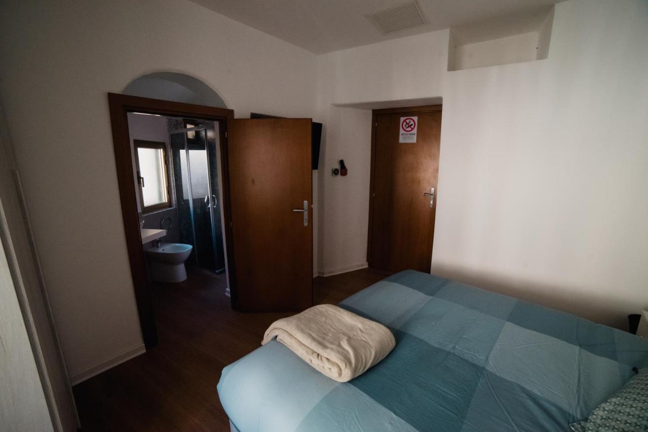 Take Trivio Guest house *